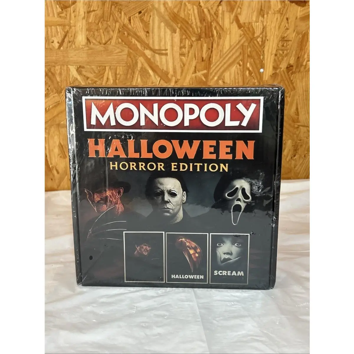 Monopoly Halloween Horror Edition Game 7J