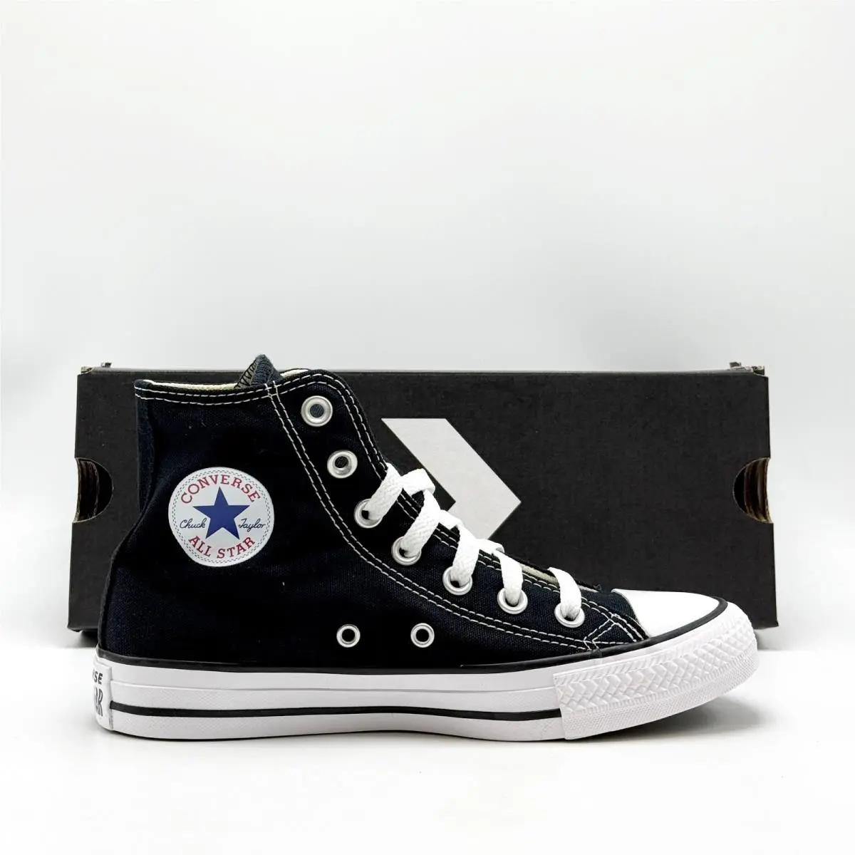 Unisex Converse Chuck Taylor All Star High Top Black / White M9160
