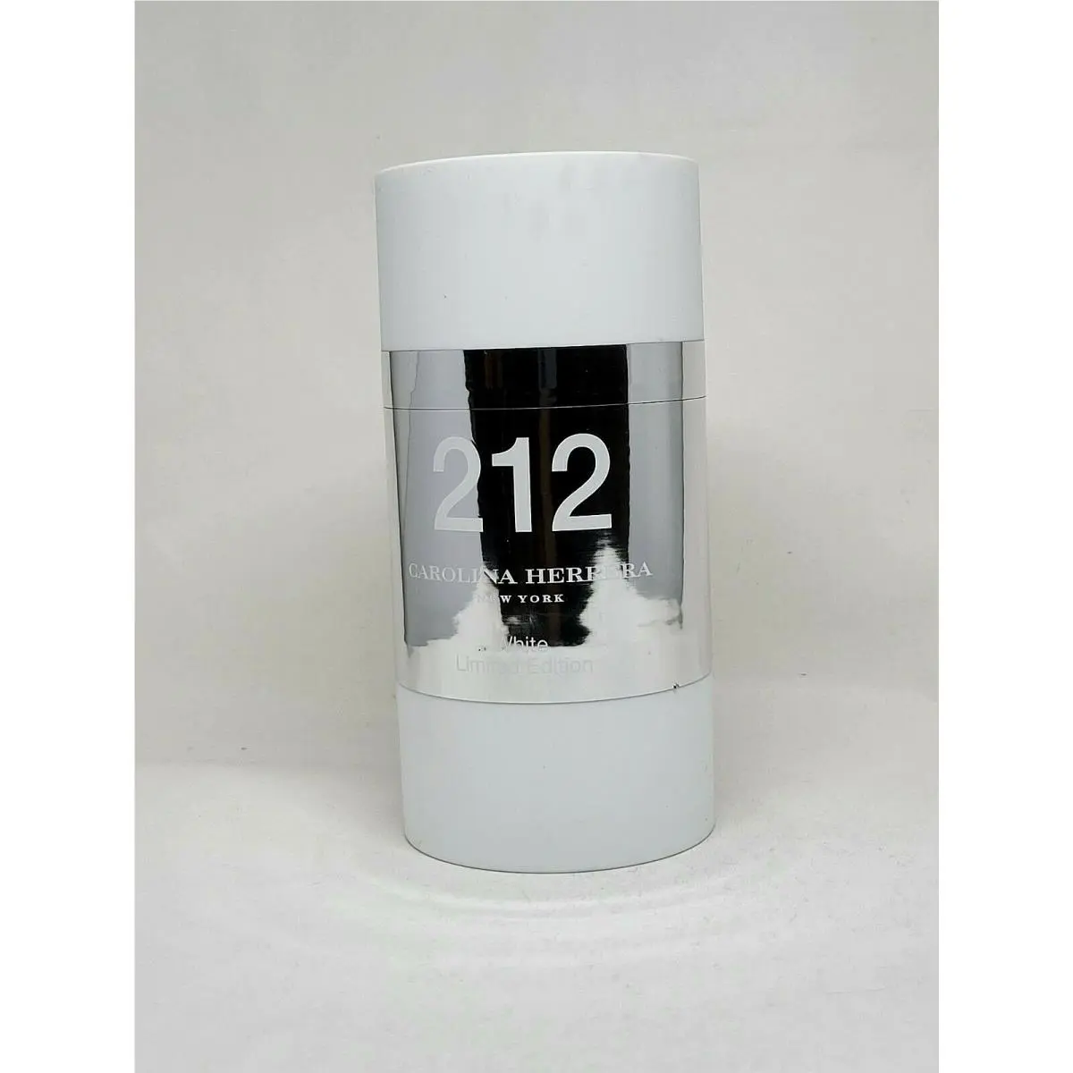 212 White Limited Edition  60 ml 2.0 oz Edt by Carolina Herrera