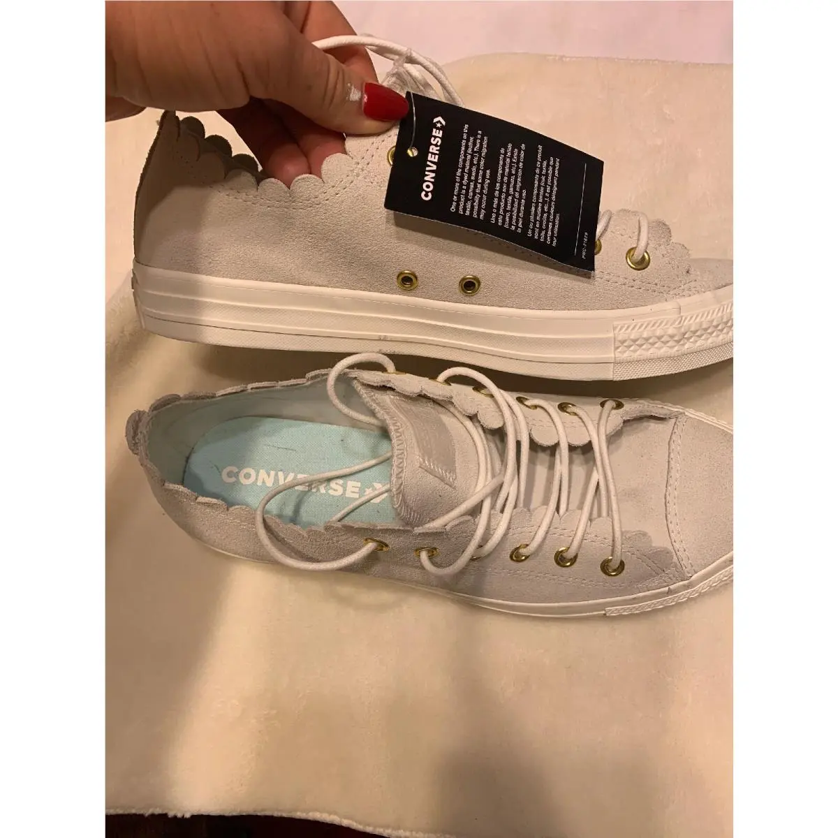Converse shoes - Gold 1