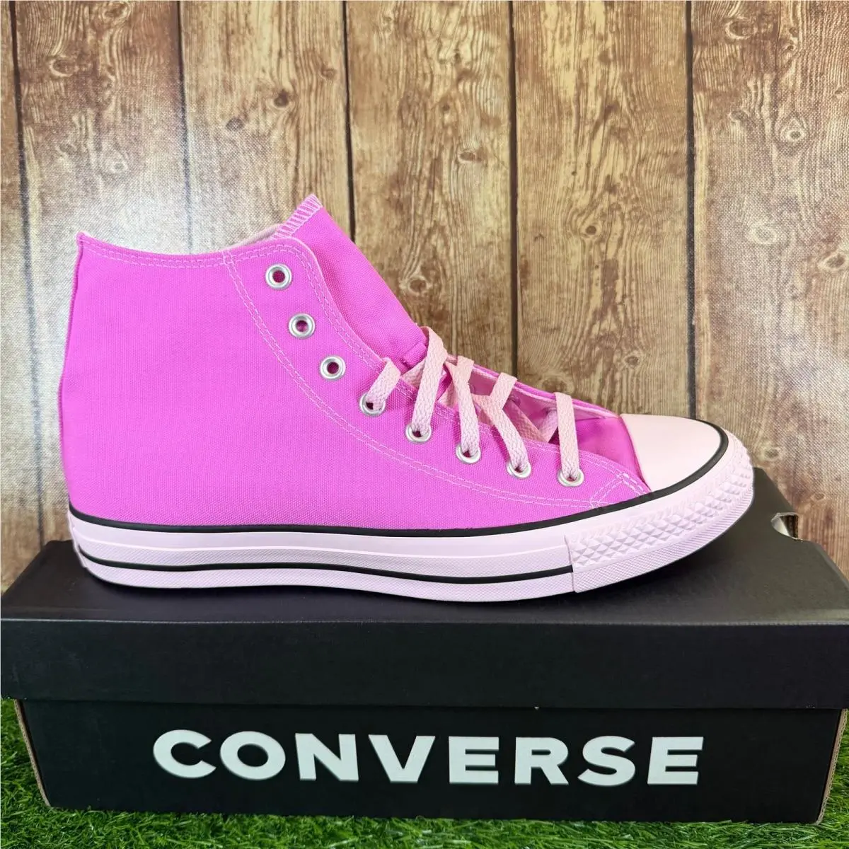 Chuck Taylor All Star High Top Mens Size 11 Shocking Orchid Canvas by Converse