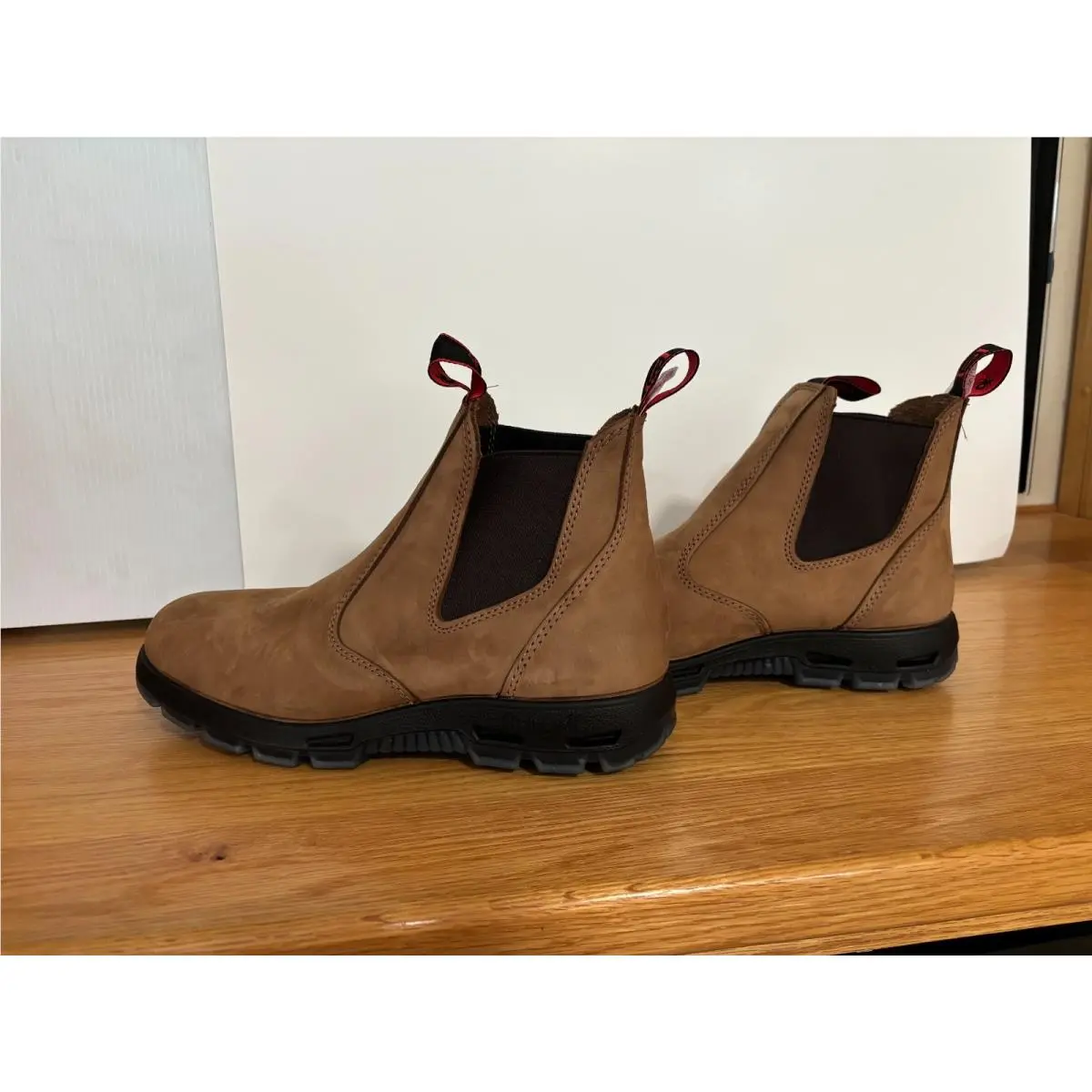 Redback shoes - Red 2