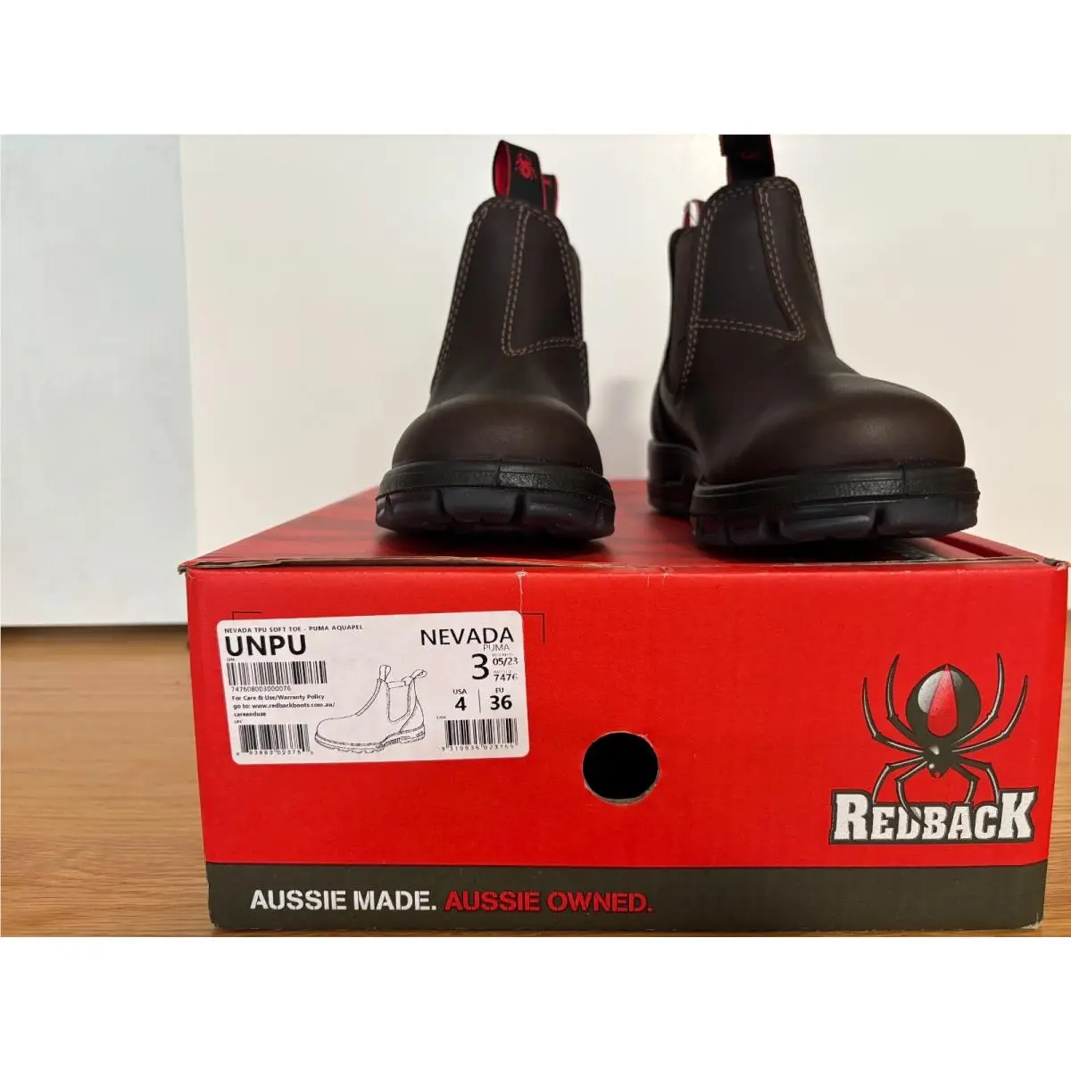 Redback Unpu Unisex Boots Brown US Size 4