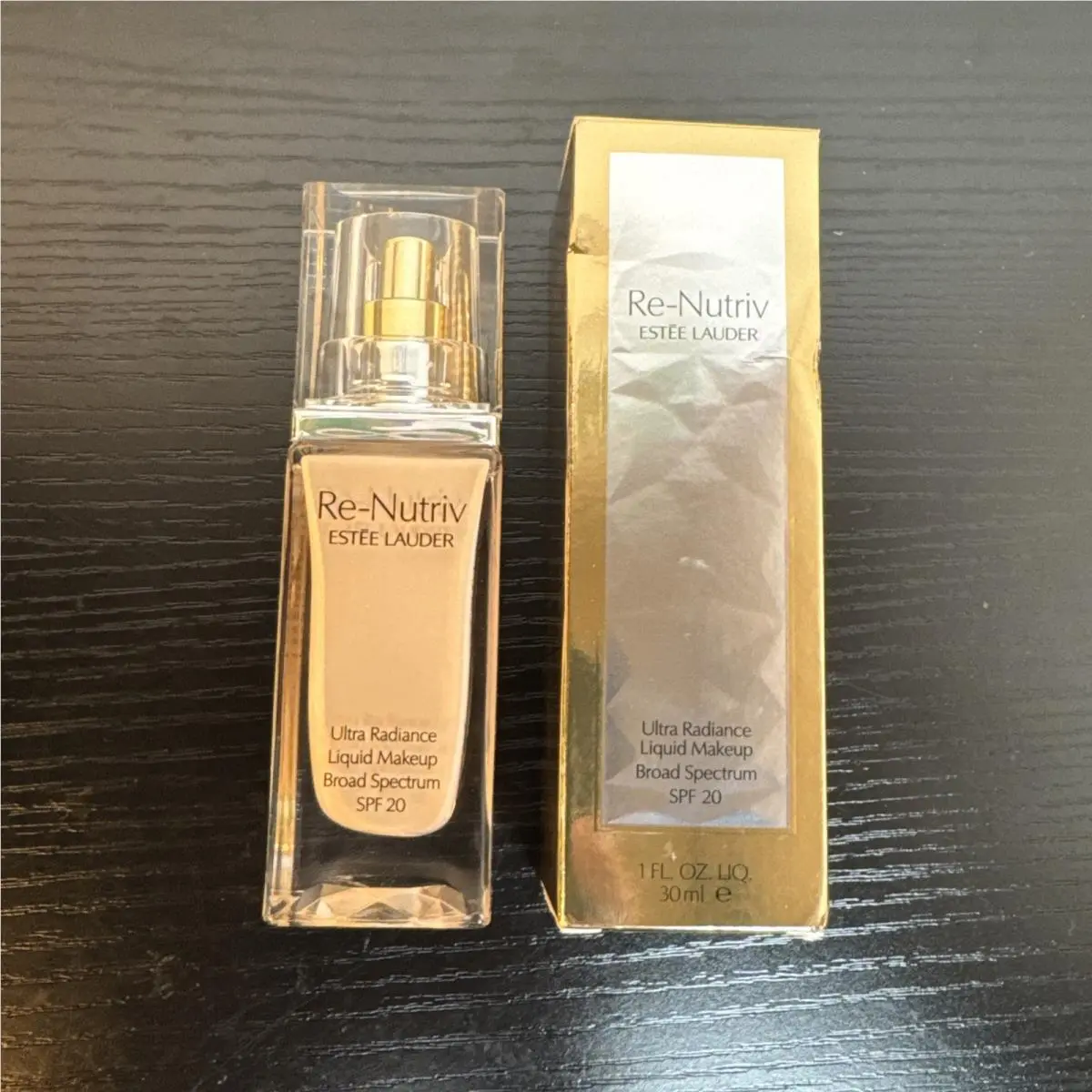 Estee Lauder Re-nutriv Ultra Radiance Liquid Makeup Broad Spectrum Spf 2C0