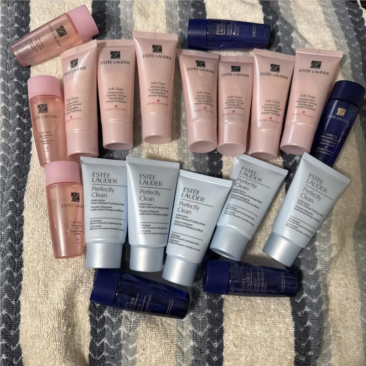 Lot Of 20 Estee Lauder Soft Cream Cleanser 1oz Makeup Remover Etc. Travels by Estée Lauder