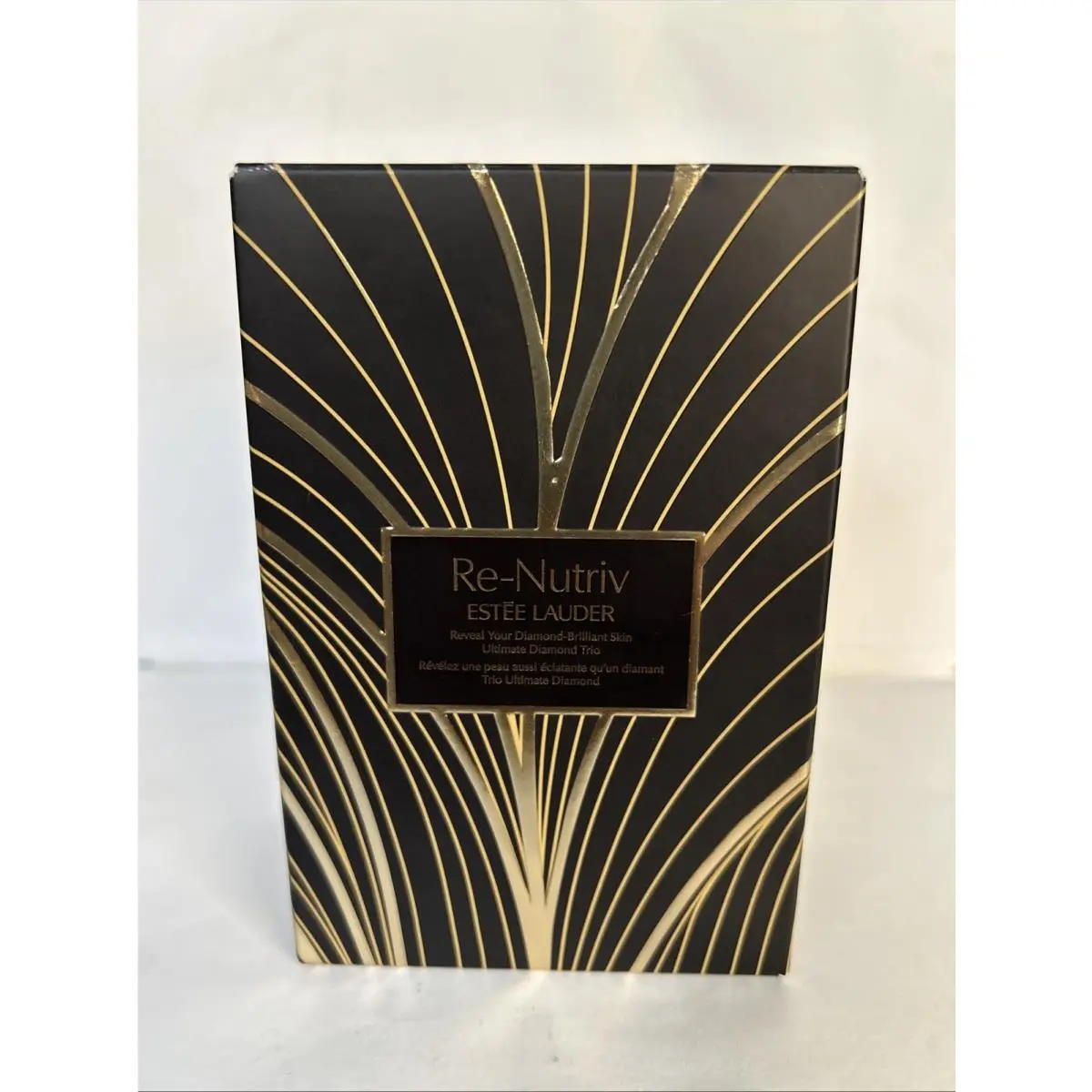 Estee Lauder Re-nutriv Reveal Your Diamond Brilliant Skin Trio by Estée Lauder
