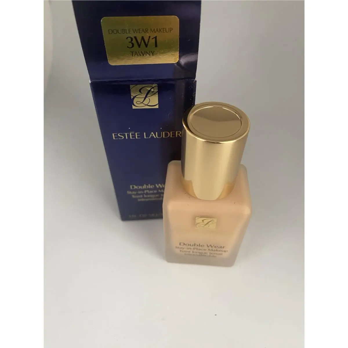 Estee Lauder Double Wear Stay In Place Makeup -1N2 Ecru - Formula by Estée Lauder