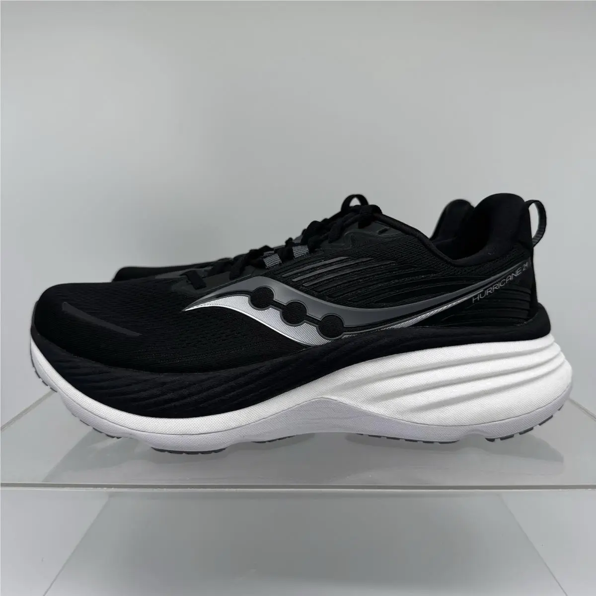 Saucony Hurricane 24 Black White S20933-100 Running Men’s Size 9.5