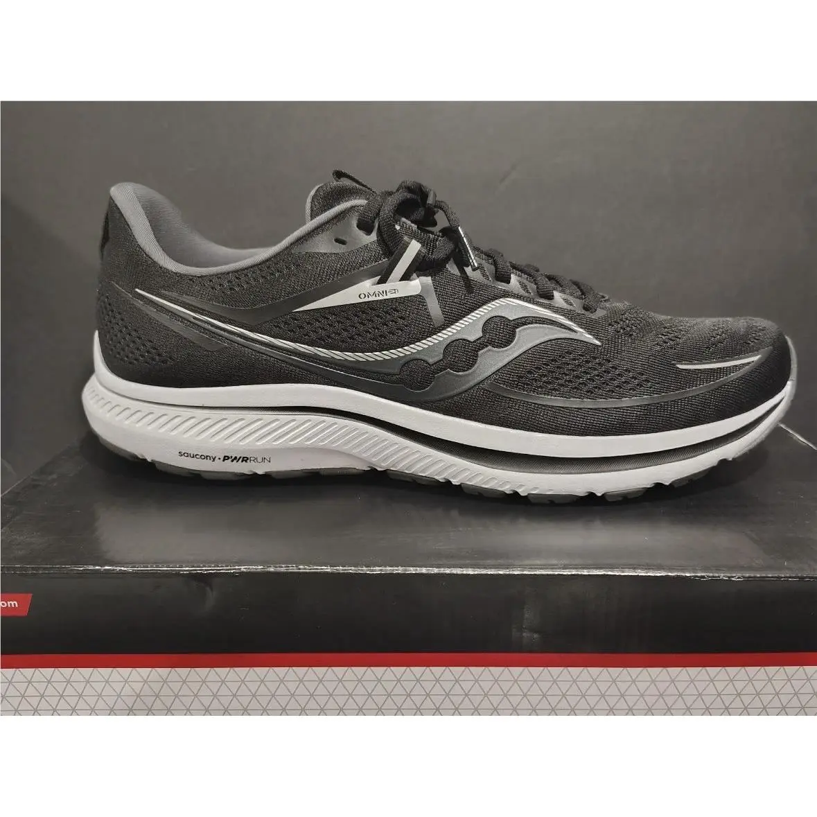 Size 8 Saucony Omni 21 Men`s Athletic Shoes Black/white Sneakers