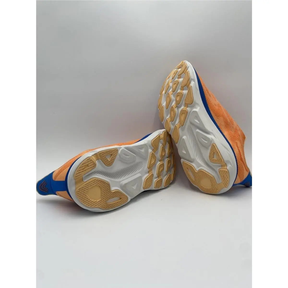 Hoka shoes - Hoka One One Clifton 9 - Orange 7