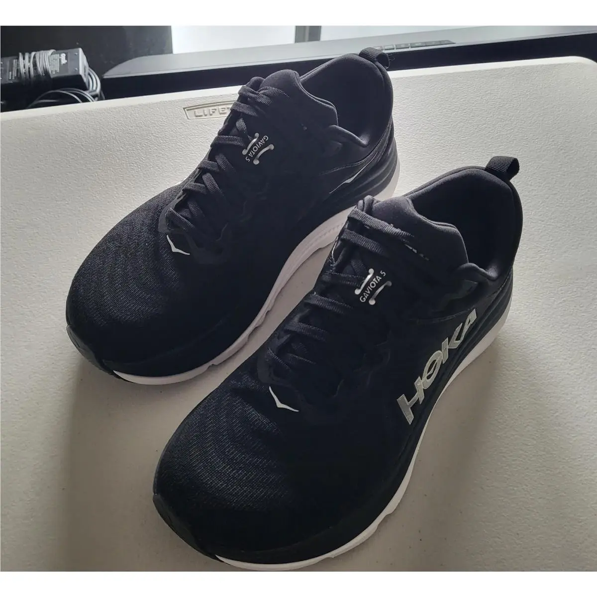 Hoka shoes - Hoka One One Gaviota 5 - 1134270 - Black-White 0