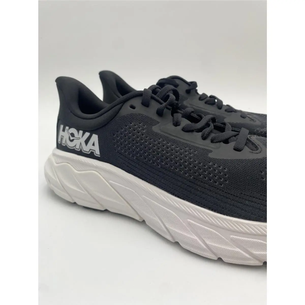 Hoka shoes - Hoka One One Arahi 7 - Black 1