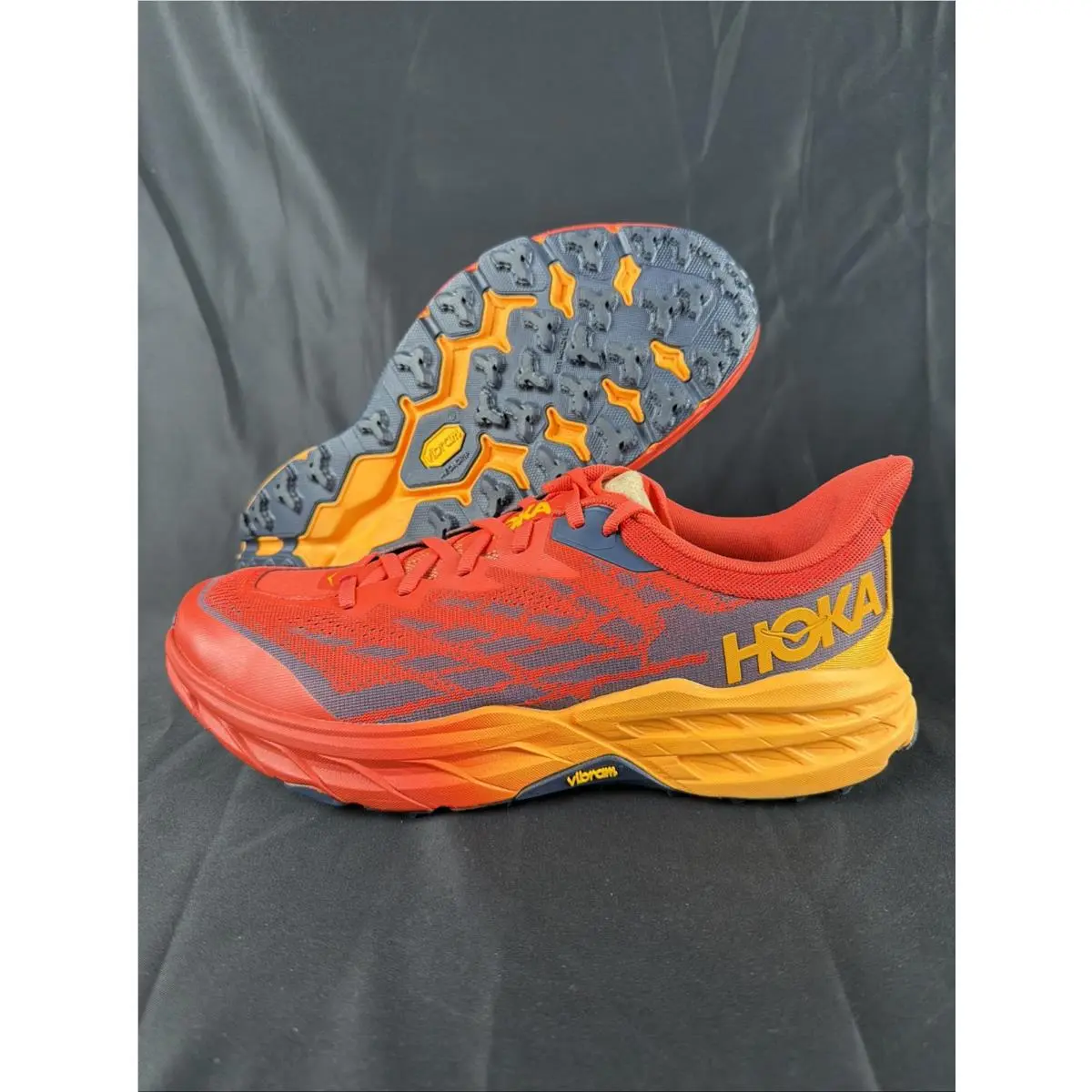 Hoka One One M Speedgoat 5 Fiesta Radiant Yellow Fryl Mens Size 11D w/ Box