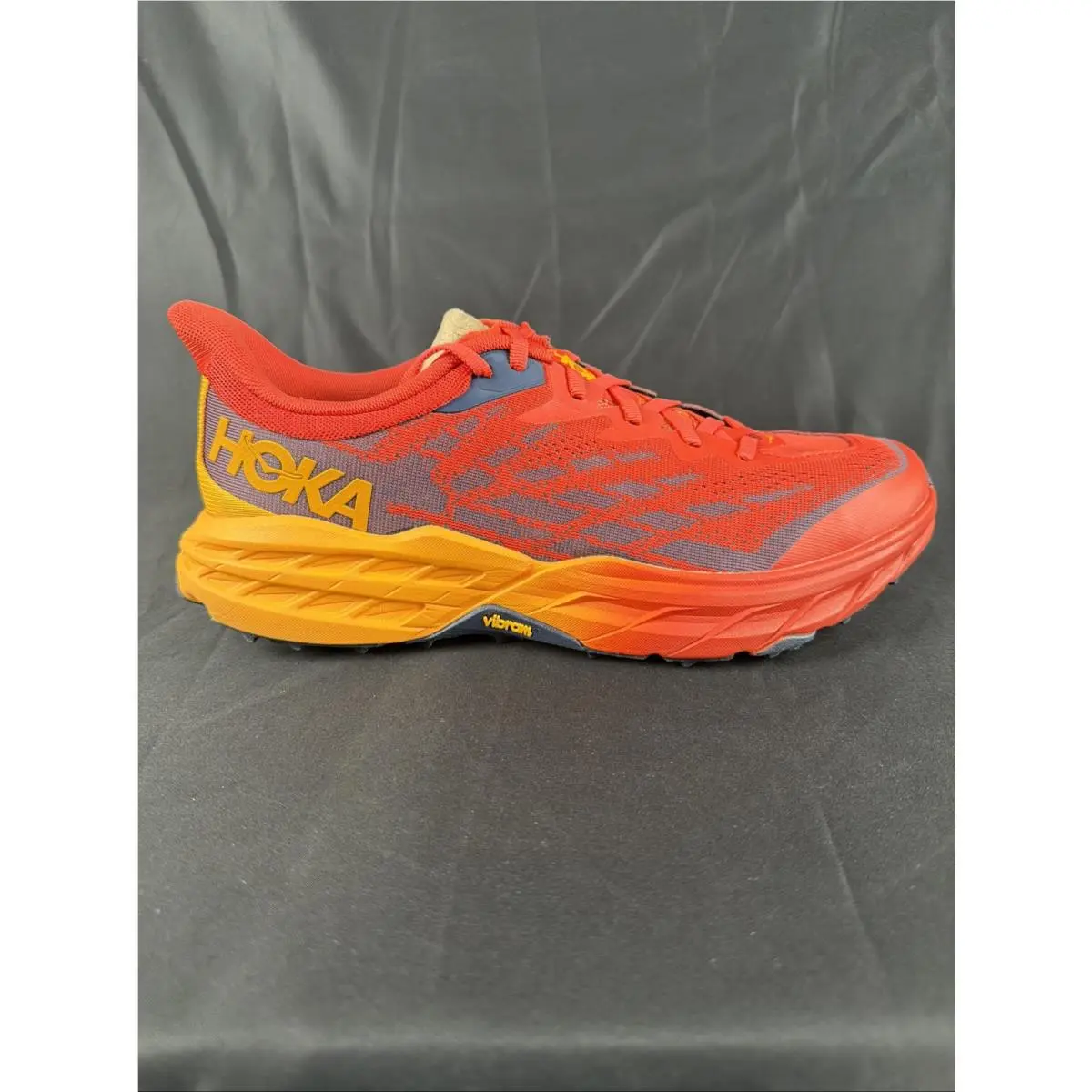 Hoka shoes - Hoka One One HOKA Speedgoat 5 - 1123157-FRYL - Red 4