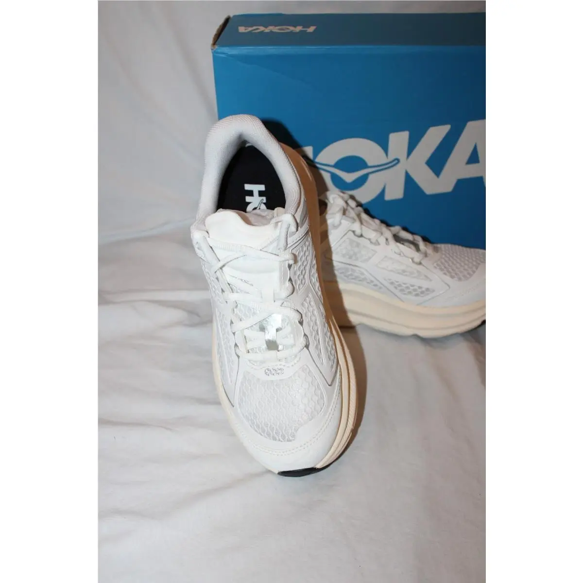 Hoka shoes - one9 - Ivory 4
