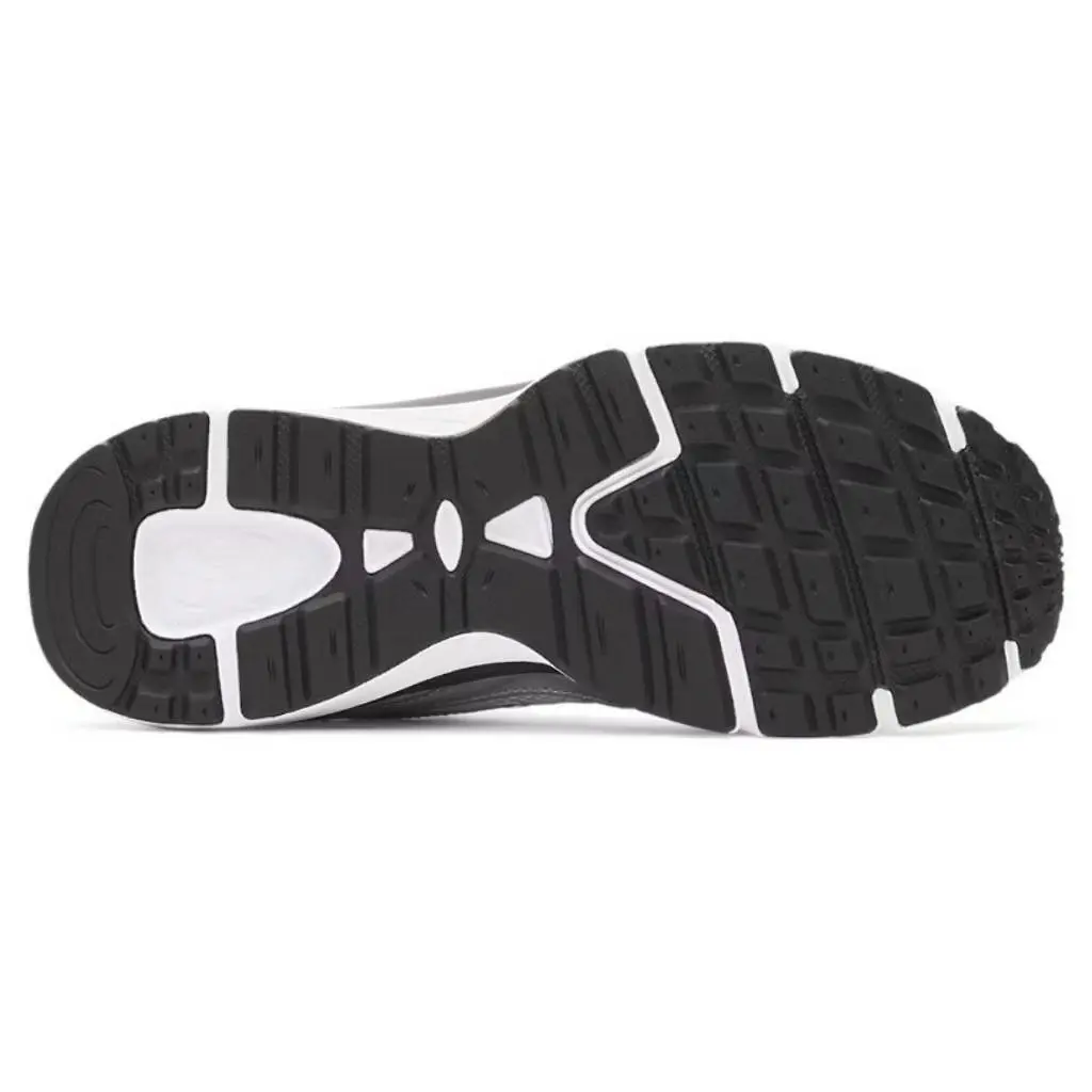 Under Armour shoes - Under Armour Tech - Tech - White, Manufacturer: White / Metallic Silver / Black - 102 9