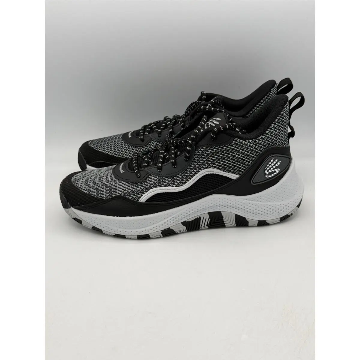 Under Armour shoes - Curry 3Z24 - Curry - Black 2