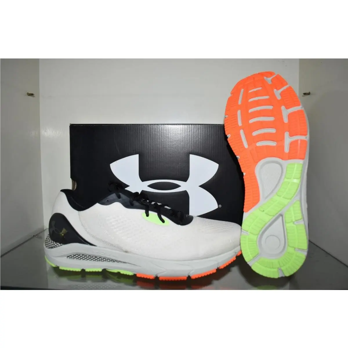 Under Armour Sonic 5 Beige Men Running Shoes 3024898-101 Size 8.5