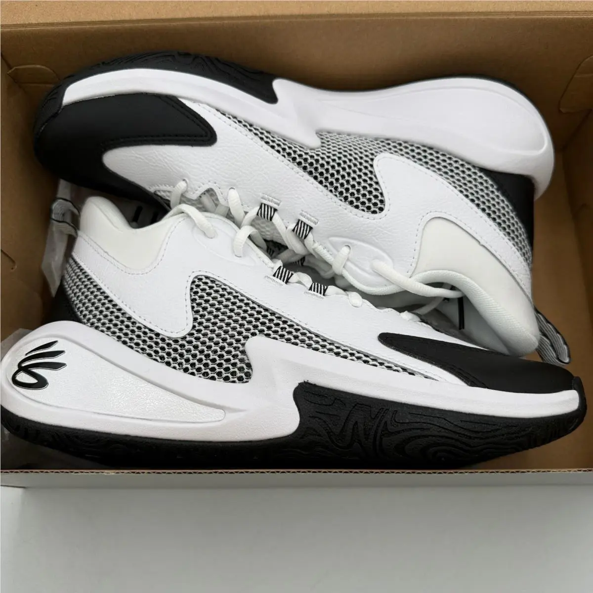 Under Armour shoes - Curry 3Z25 - Curry - White 5