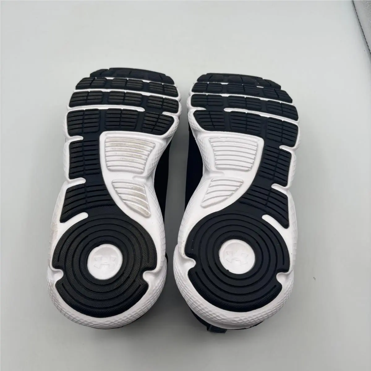 Under Armour shoes - Under Armour Charged Assert 9 - Black 4