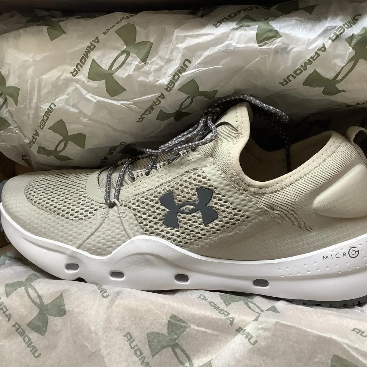 Under Armour shoes - Under Armour Micro G Kilchis - 3023739-200 - Ivory 10