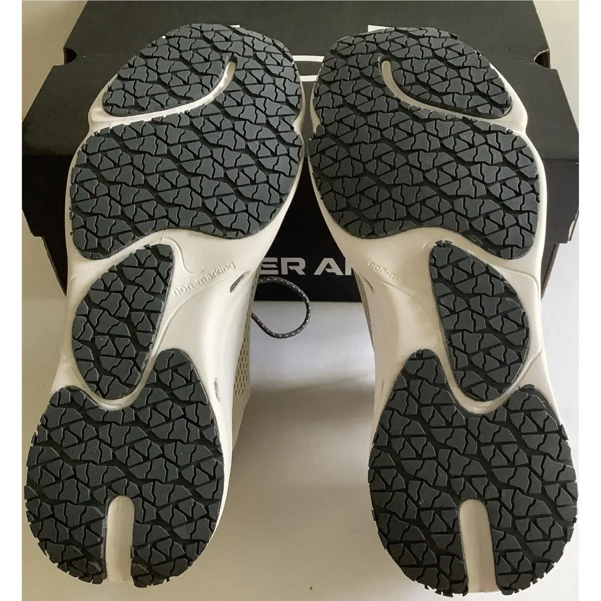 Under Armour shoes - Under Armour Micro G Kilchis - 3023739-200 - Ivory 2