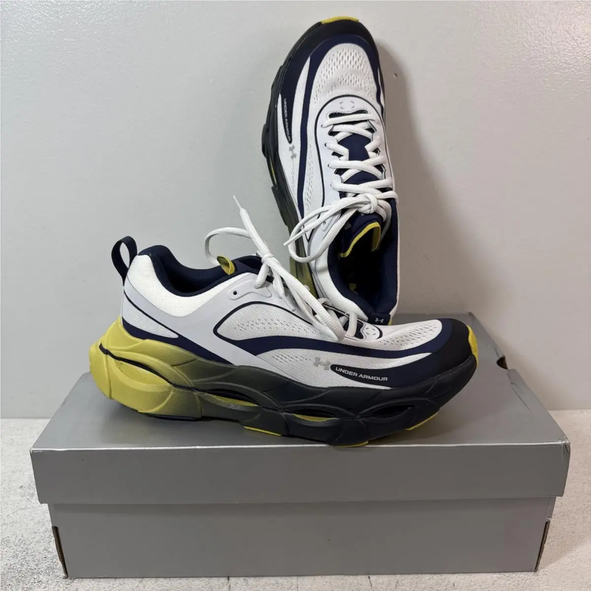 Under Armour Halo Racer UA Washed Navy /yellow Men Size 8 Style 6007639-403