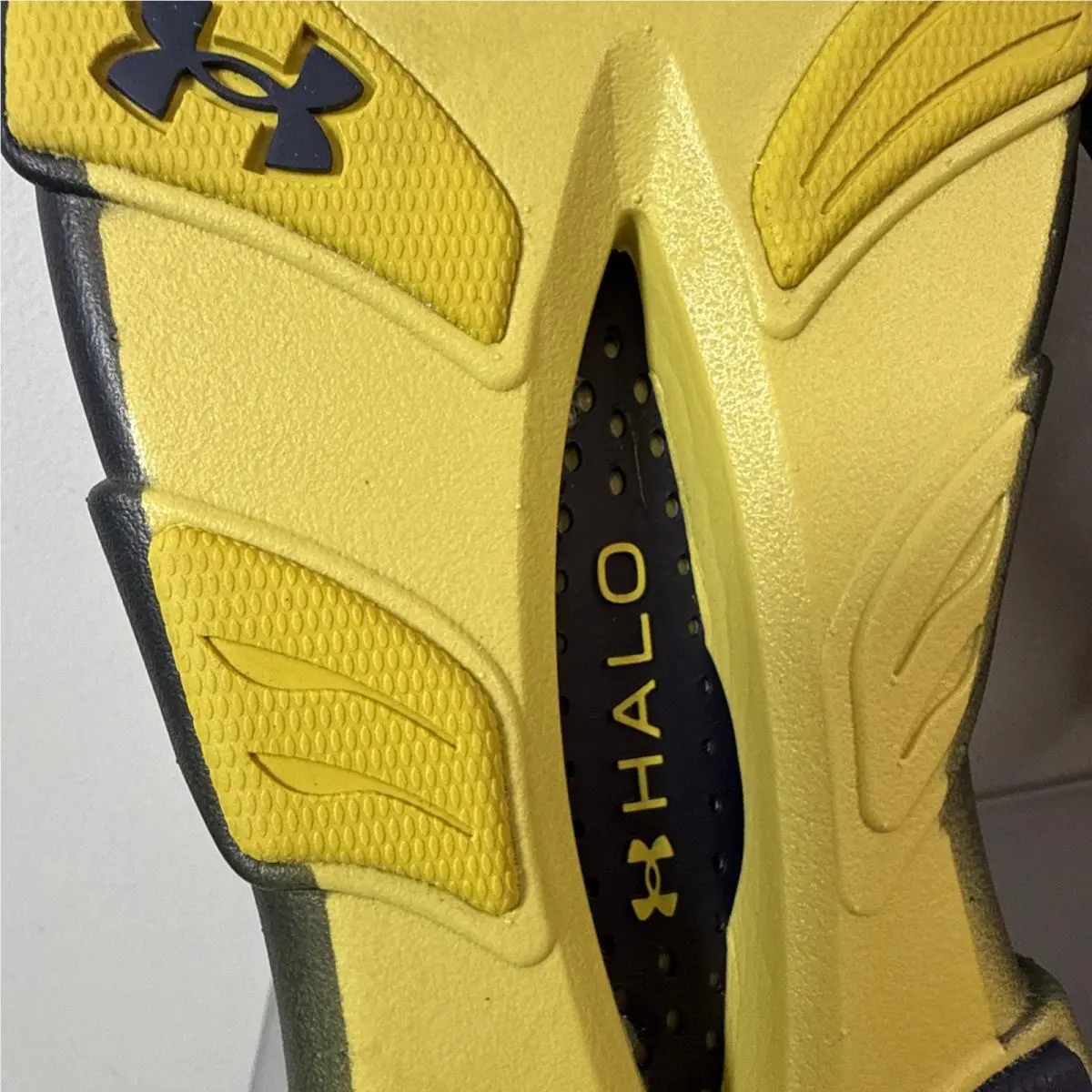Under Armour shoes - Halo Racer - Halo Racer - 6007639403 - White/Navy/Yellow (UPC: 0198632863787) 10