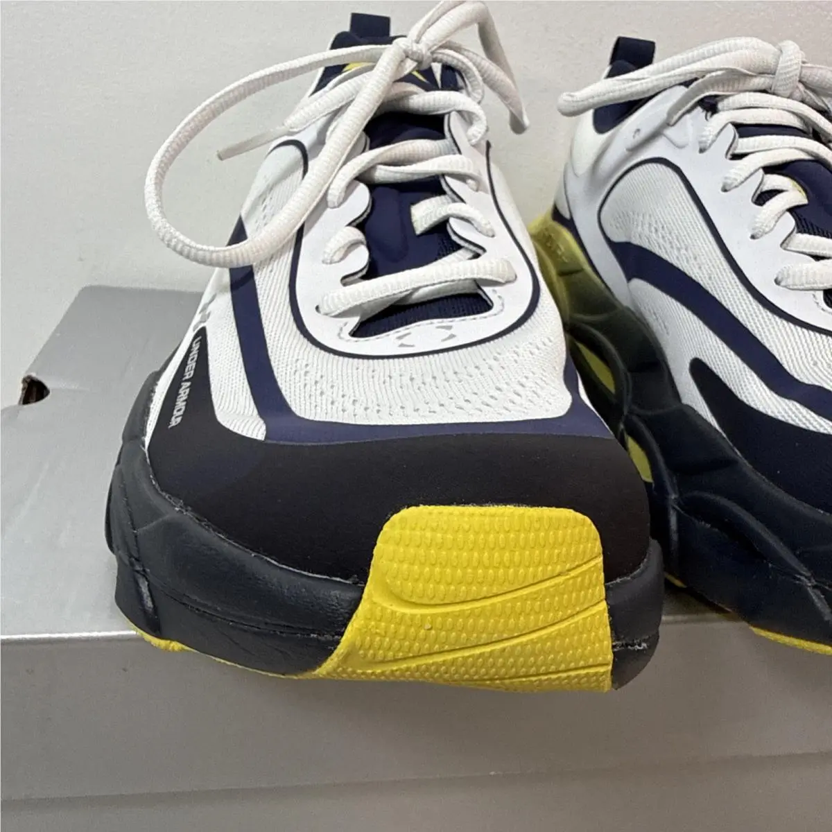 Under Armour shoes - Halo Racer - Halo Racer - 6007639403 - White/Navy/Yellow (UPC: 0198632863787) 7