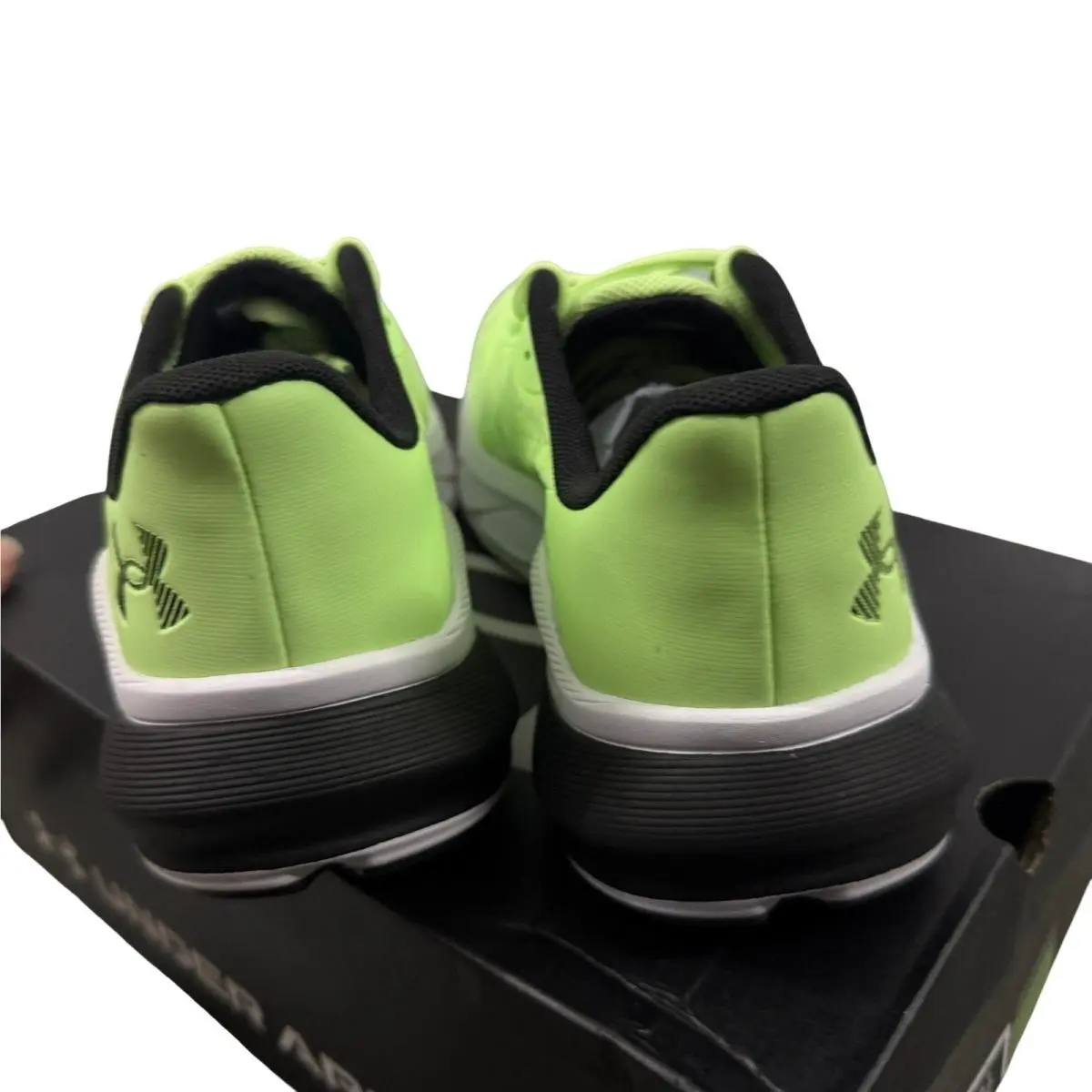 Under Armour shoes - UA Turbulence 3 - Turbulence - Green 2