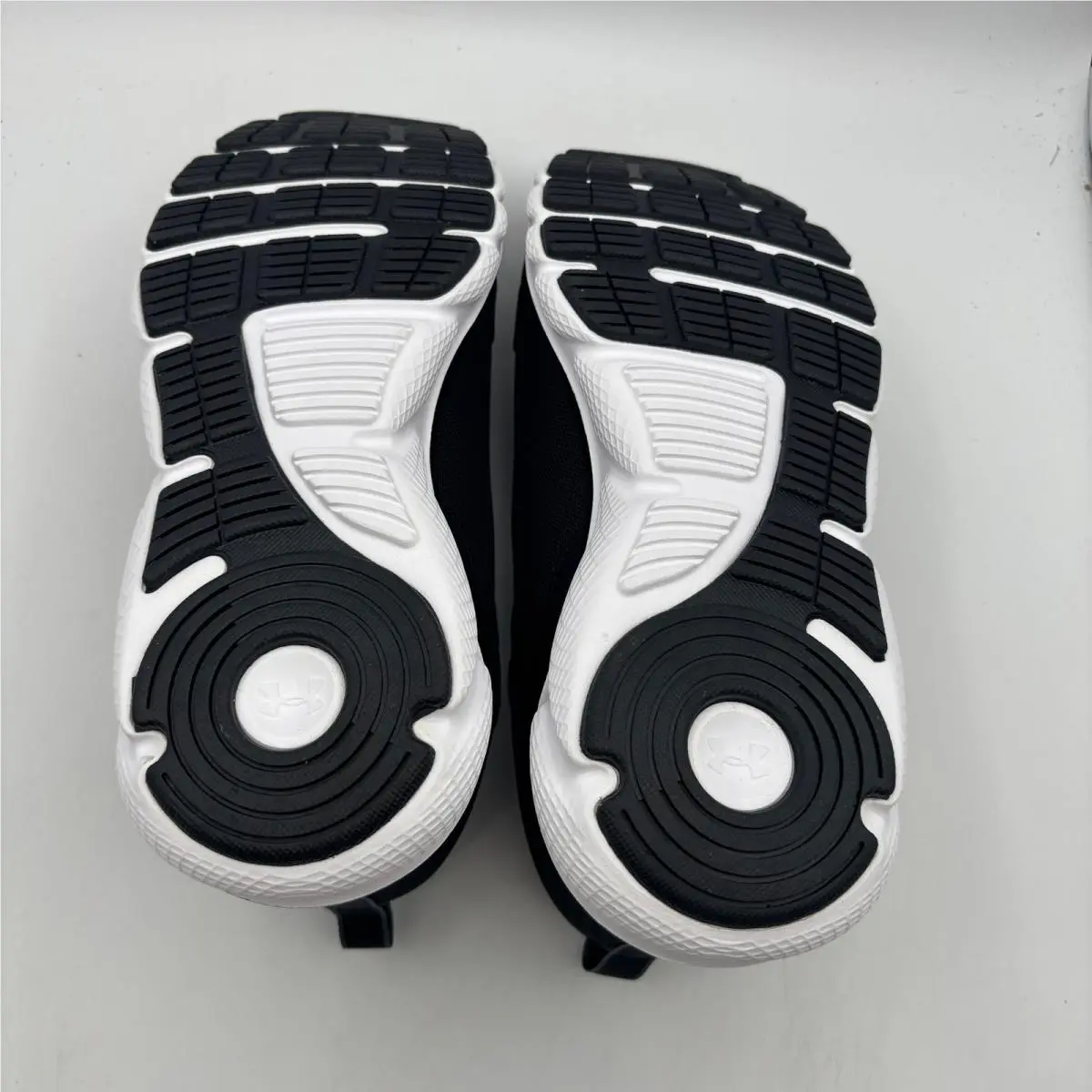 Under Armour shoes - Under Armour Charged Assert 9 4E - Black 4