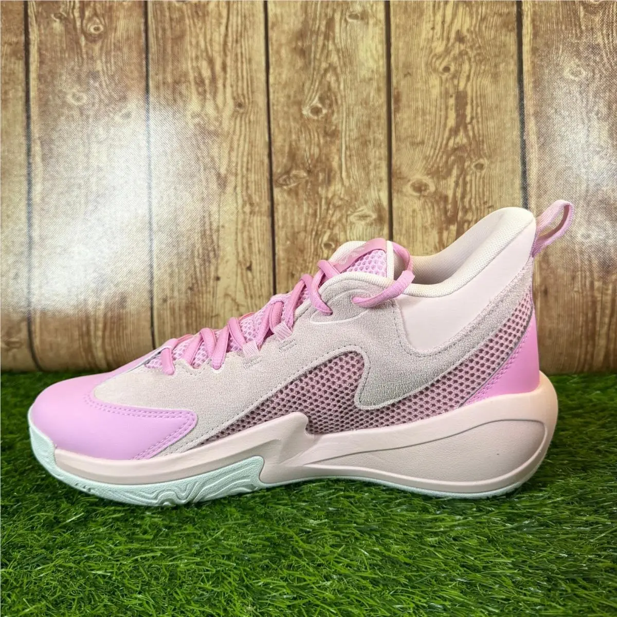 Under Armour shoes - Pink 3