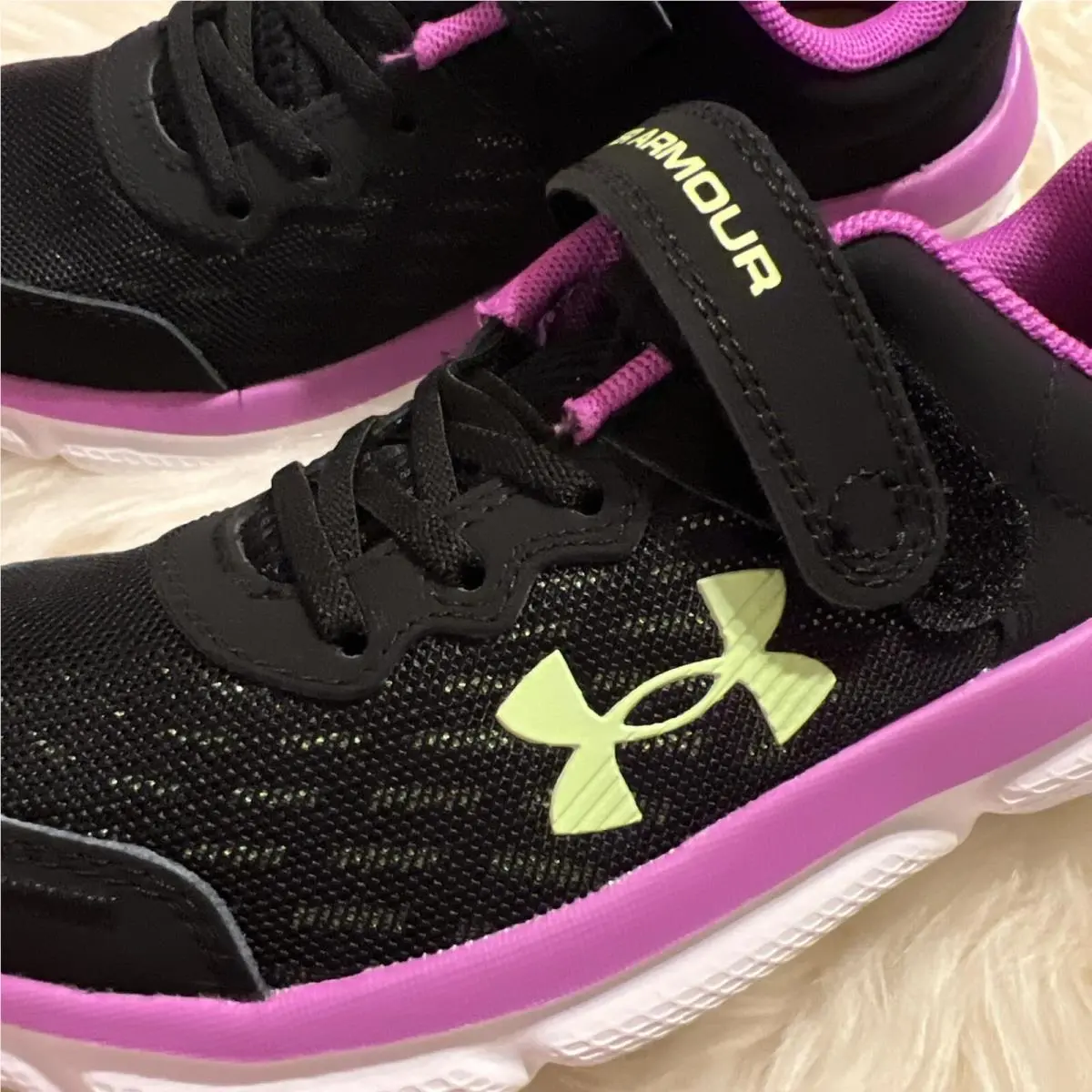 Under Armour shoes - Under Armour Charged 24/7 - Charged - Multicolor 1