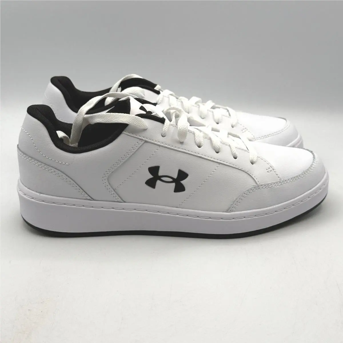 Under Armour UA Official Mens 10 White Black Low Top Sneakers 3028486-101