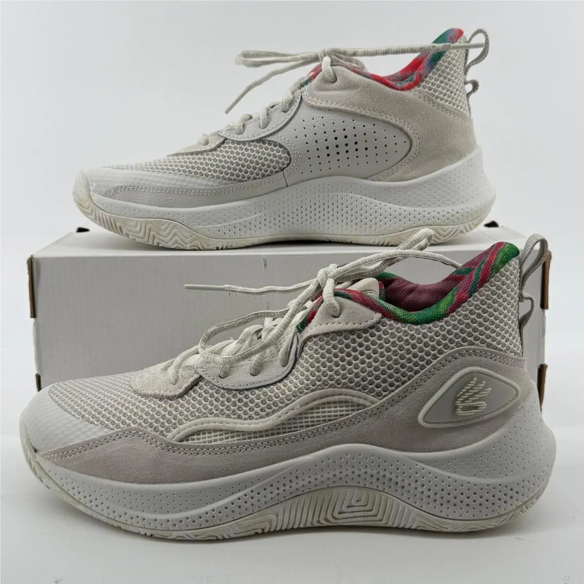 Under Armour Curry 3Z 24 Basketball Sneaker White Beige Suede M8/W9.5 3028191