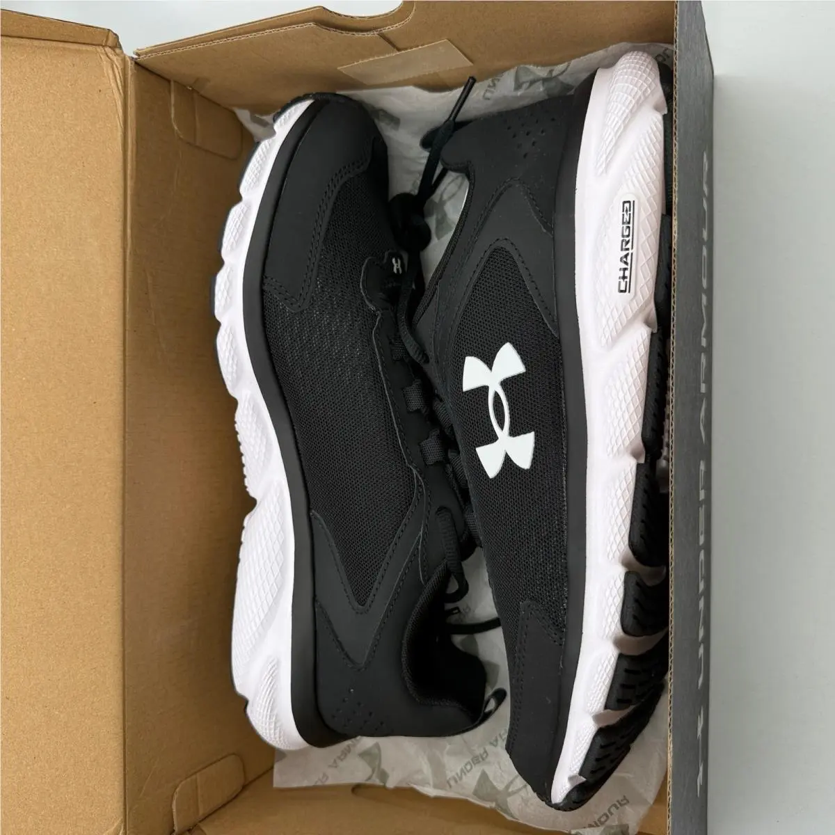 Under Armour shoes - Under Armour Charged Assert 9 - Black 4
