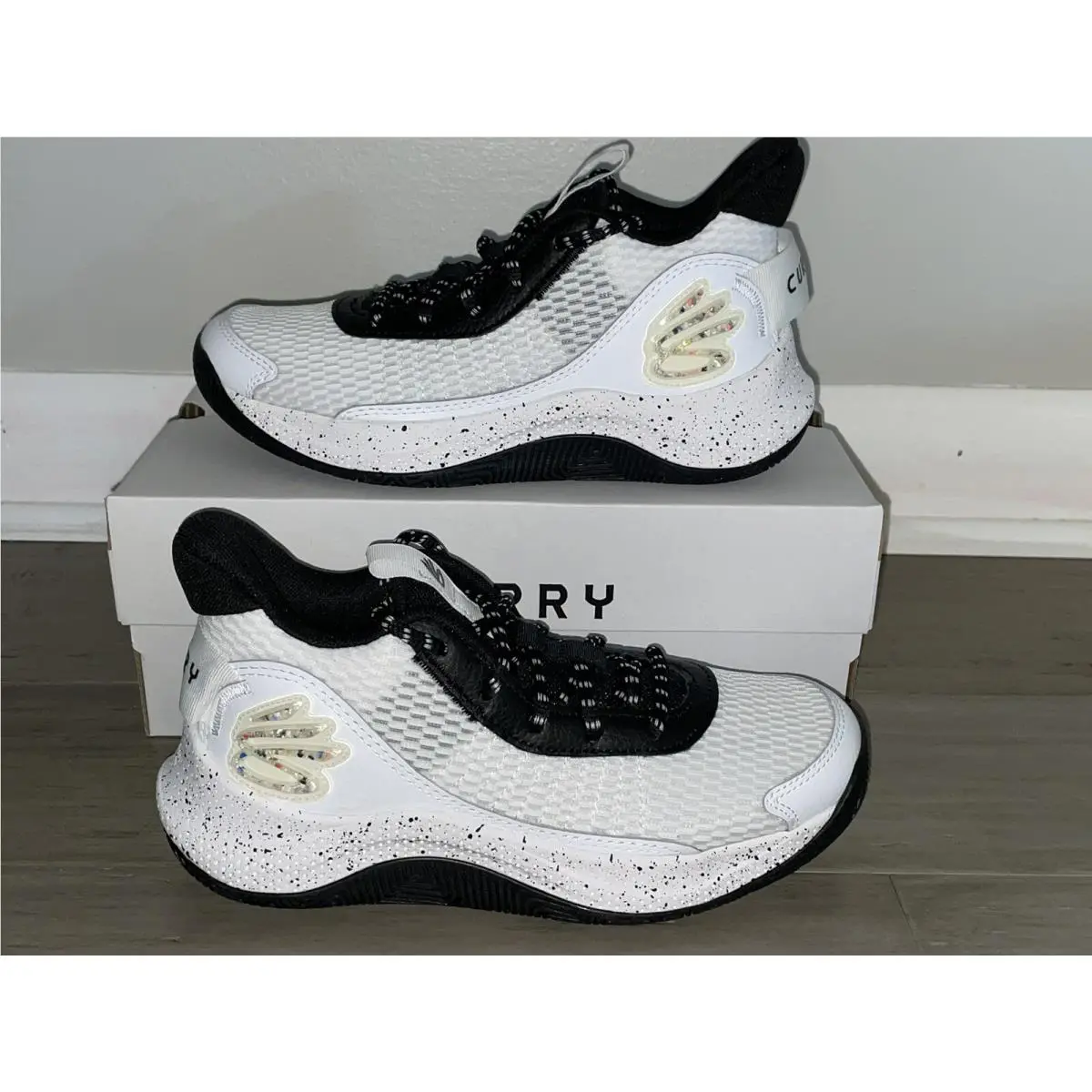 Under Armour Steph Curry GS 3Z7 Basketball Shoes White Black Youth 5Y