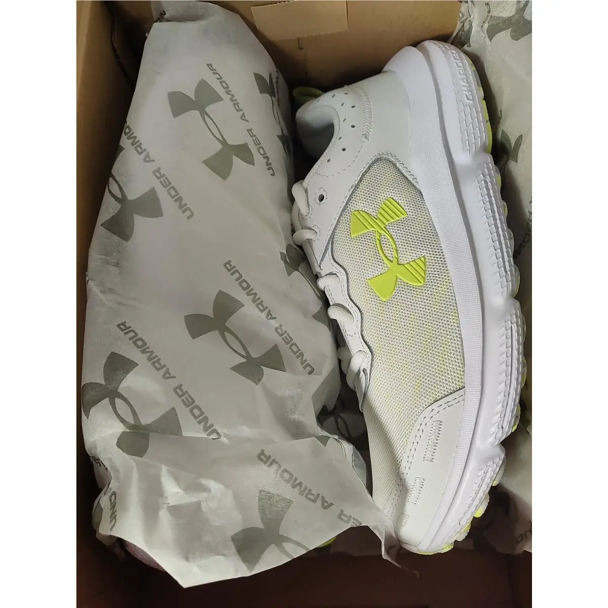 Under Armour shoes - Under Armour Charged Assert - Charged Assert - White Sonic Yellow 6