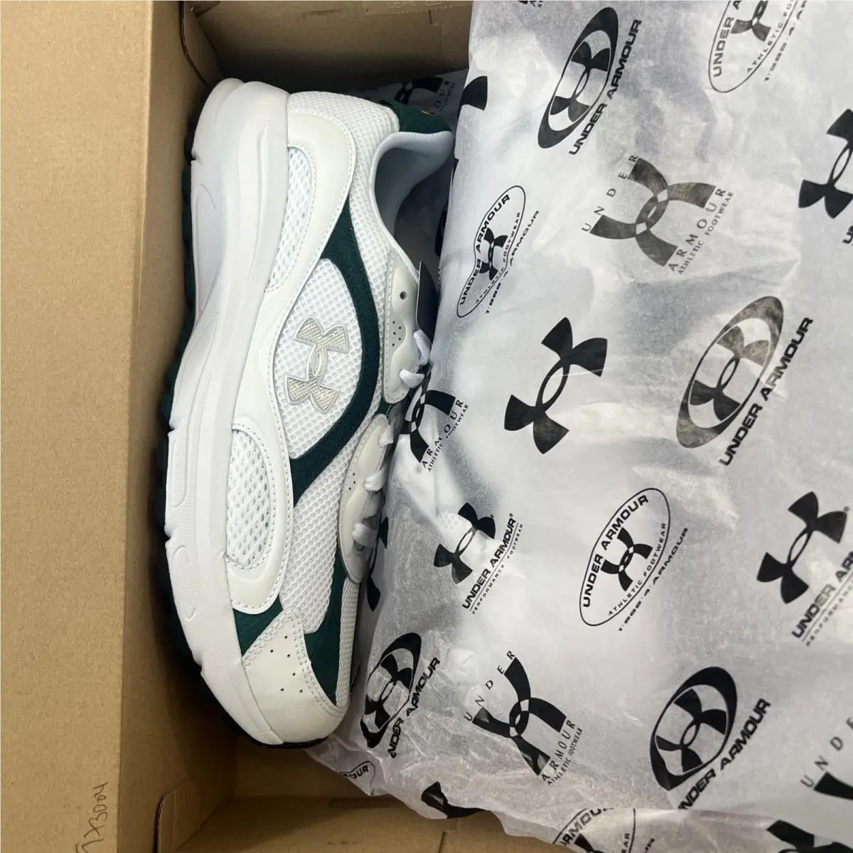 Under Armour shoes - Under Armour Tech Runner - Tech Runner - White / Arden Green / Metallic Silver 9