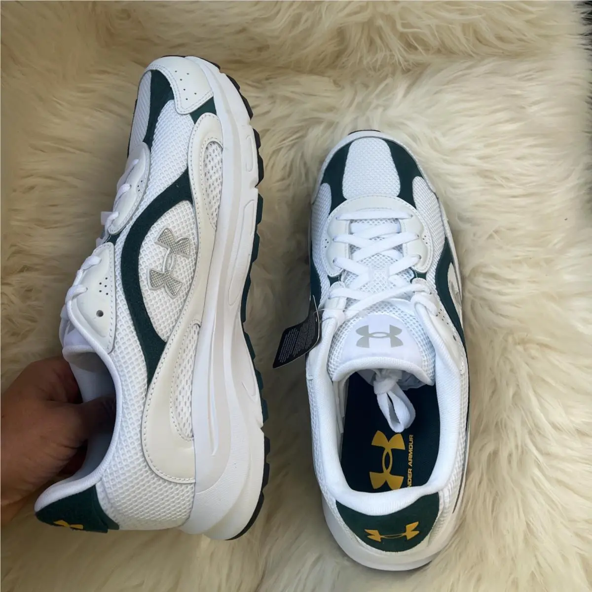 Under Armour shoes - Under Armour Tech Runner - Tech Runner - White / Arden Green / Metallic Silver 6