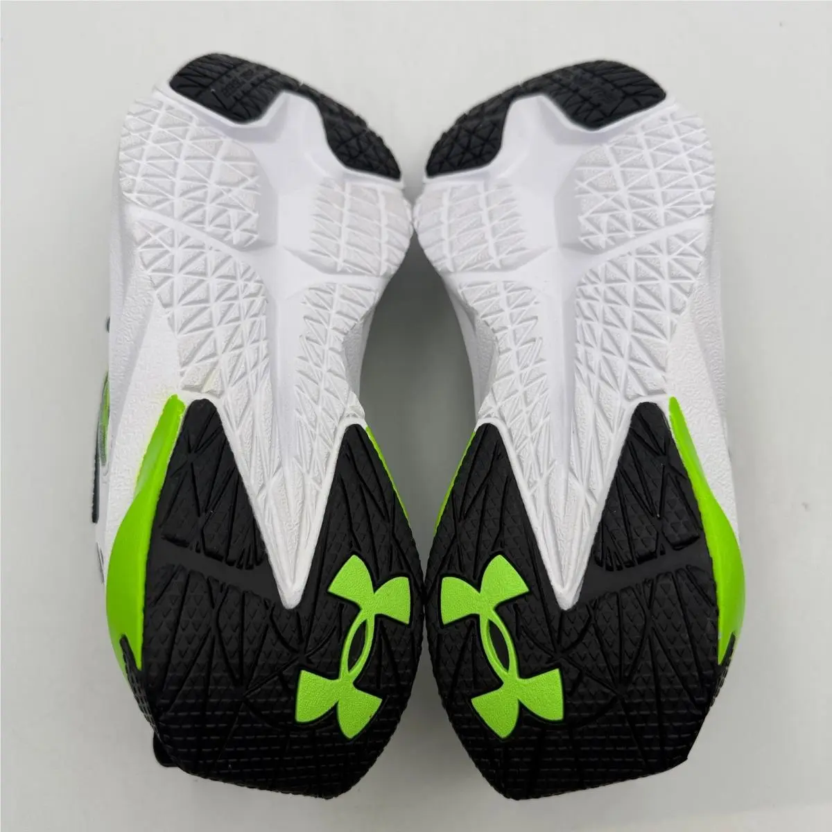 Under Armour shoes - UA BGS Scramjet 7 - BGS Scramjet - Multicolor 4