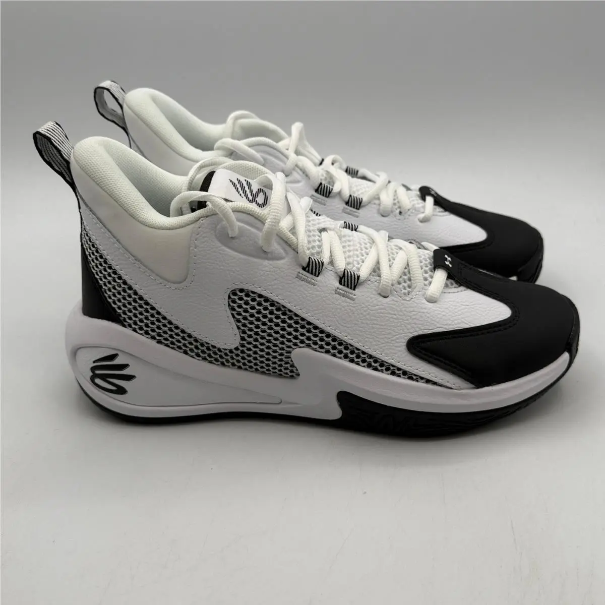 Under Armour Curry 3Z25 Shoes Unisex Size M7 W8.5 White Black 6000749-100