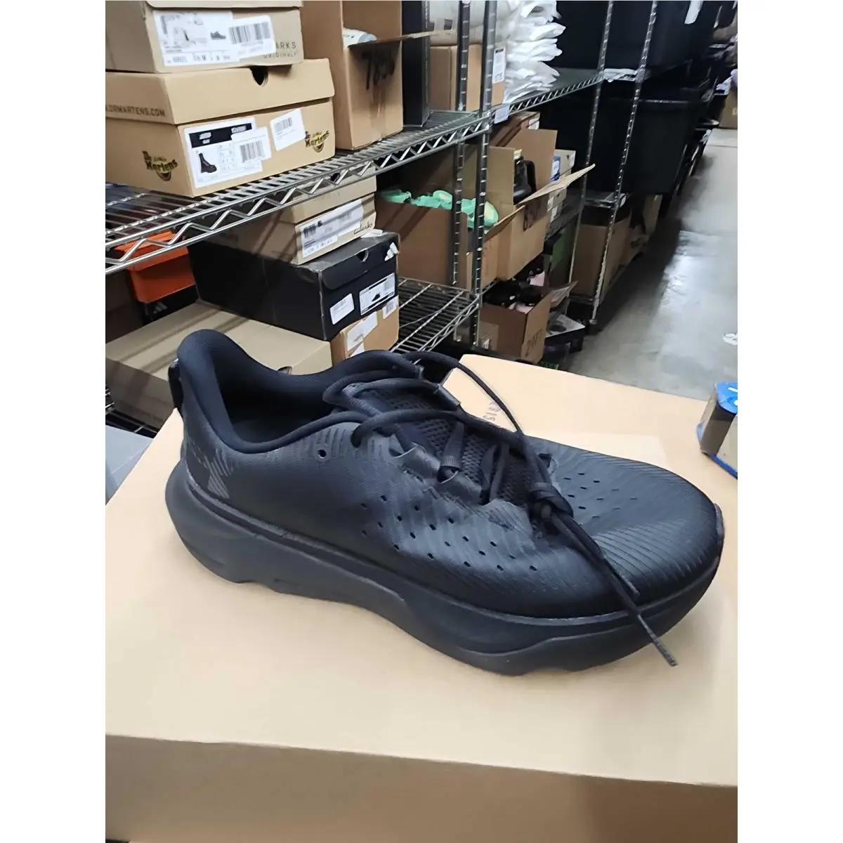 Under Armour Men`s Infinite 6 004 Black/black/black 7.5 US