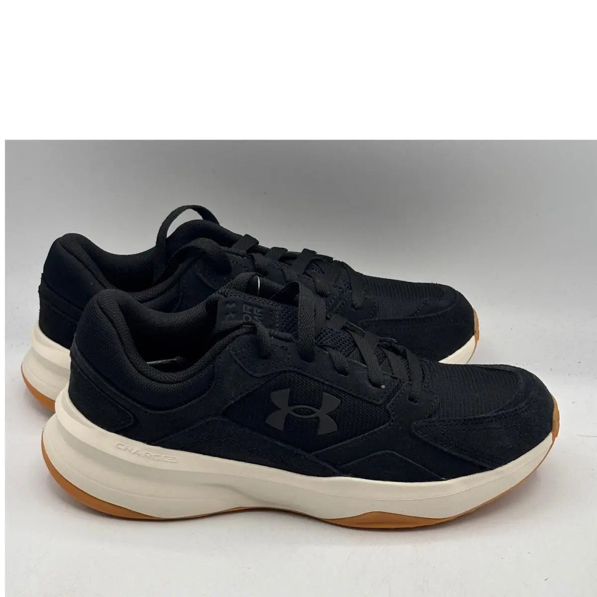 Under Armour UA Edge Suede Sneakers Mens Size 8.5 Black Gum Charged 3027731-001
