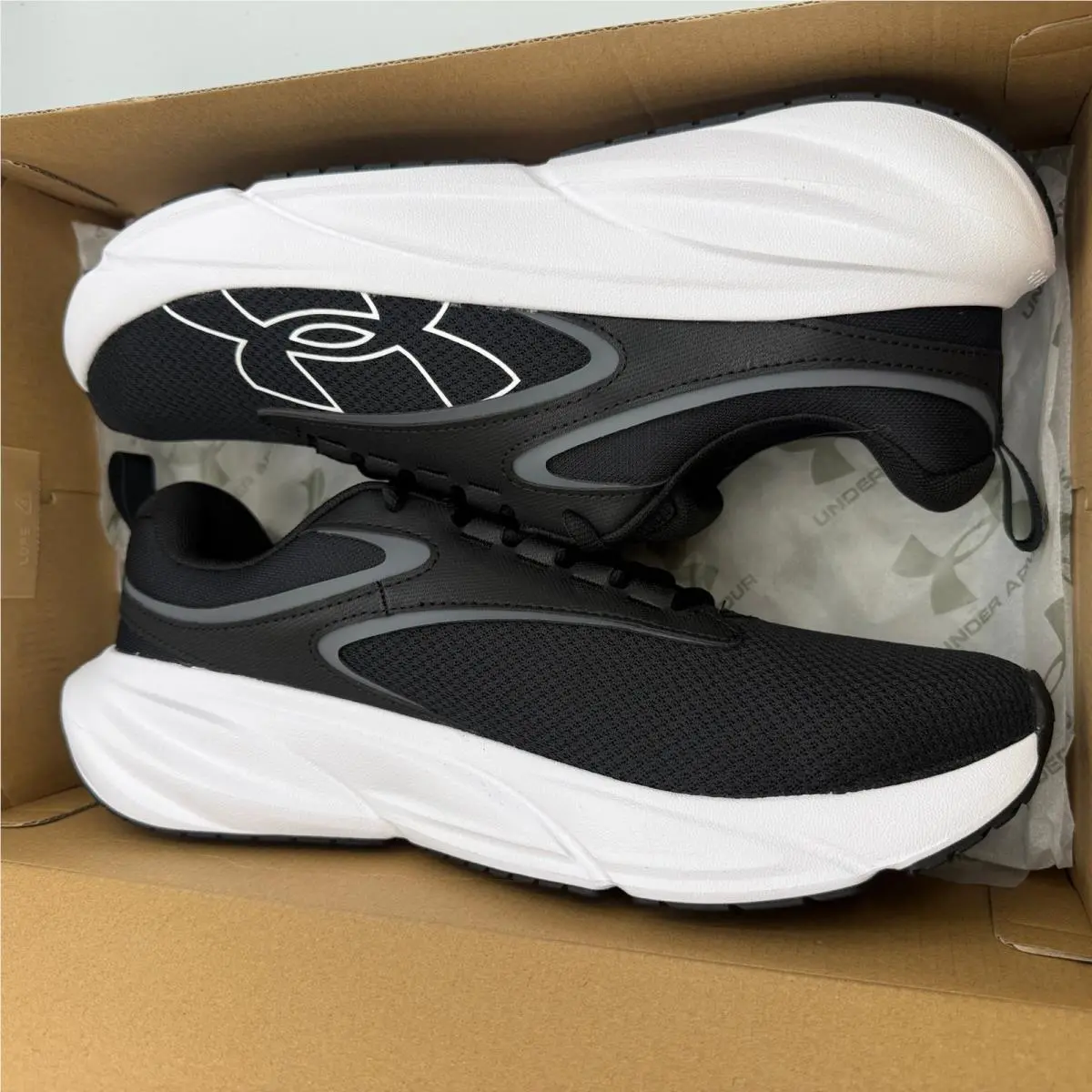 Under Armour shoes - UA Surge 5 - Surge - Black 5