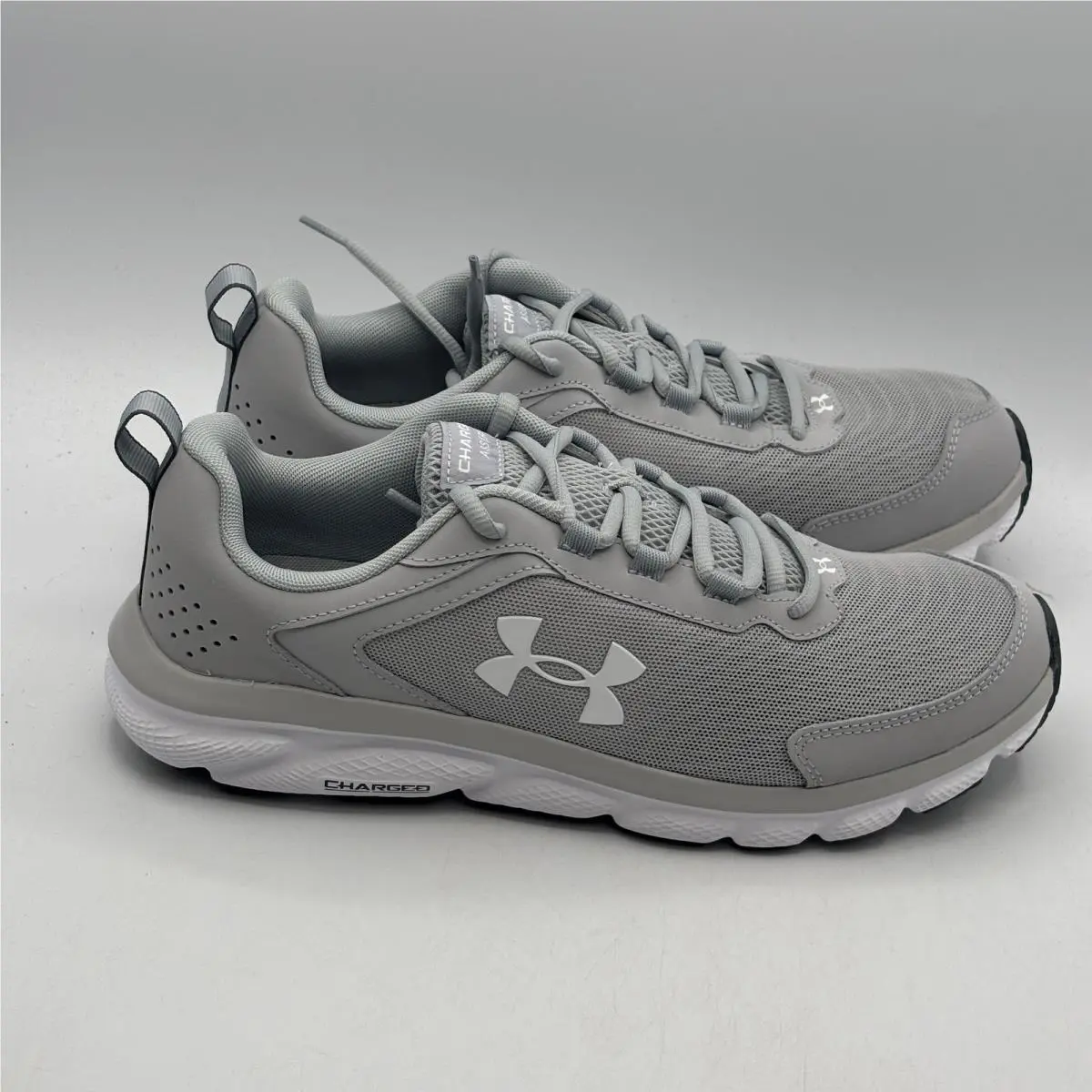 Under Armour Charged Assert 9 Shoes Mens Size 10 Grey White Running 3024590-101