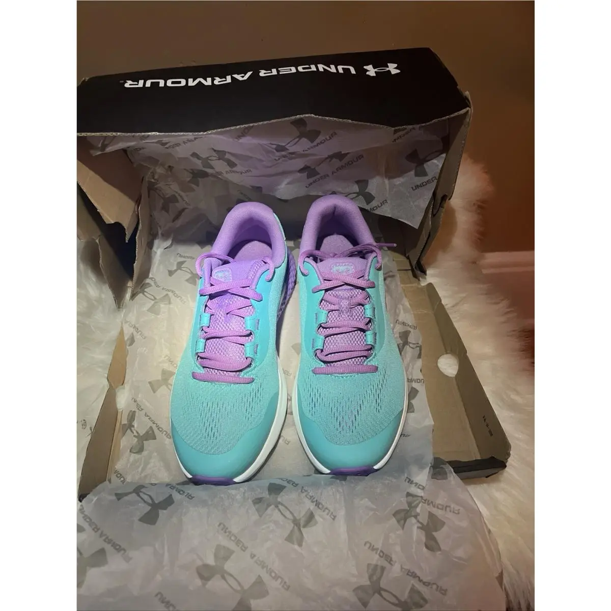 Bnob Under Armour Sneakers Running Woman UA Ggs Charged Rogue 4/ Sz 7Y Green/pur