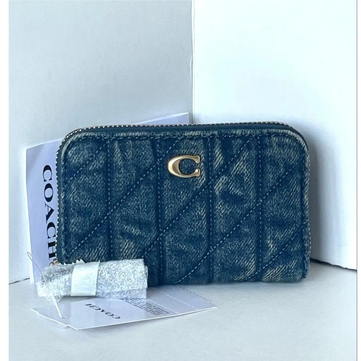 Coach Essential Zip Around Card Case CCZ05 Quilted Denim Blue Wallet