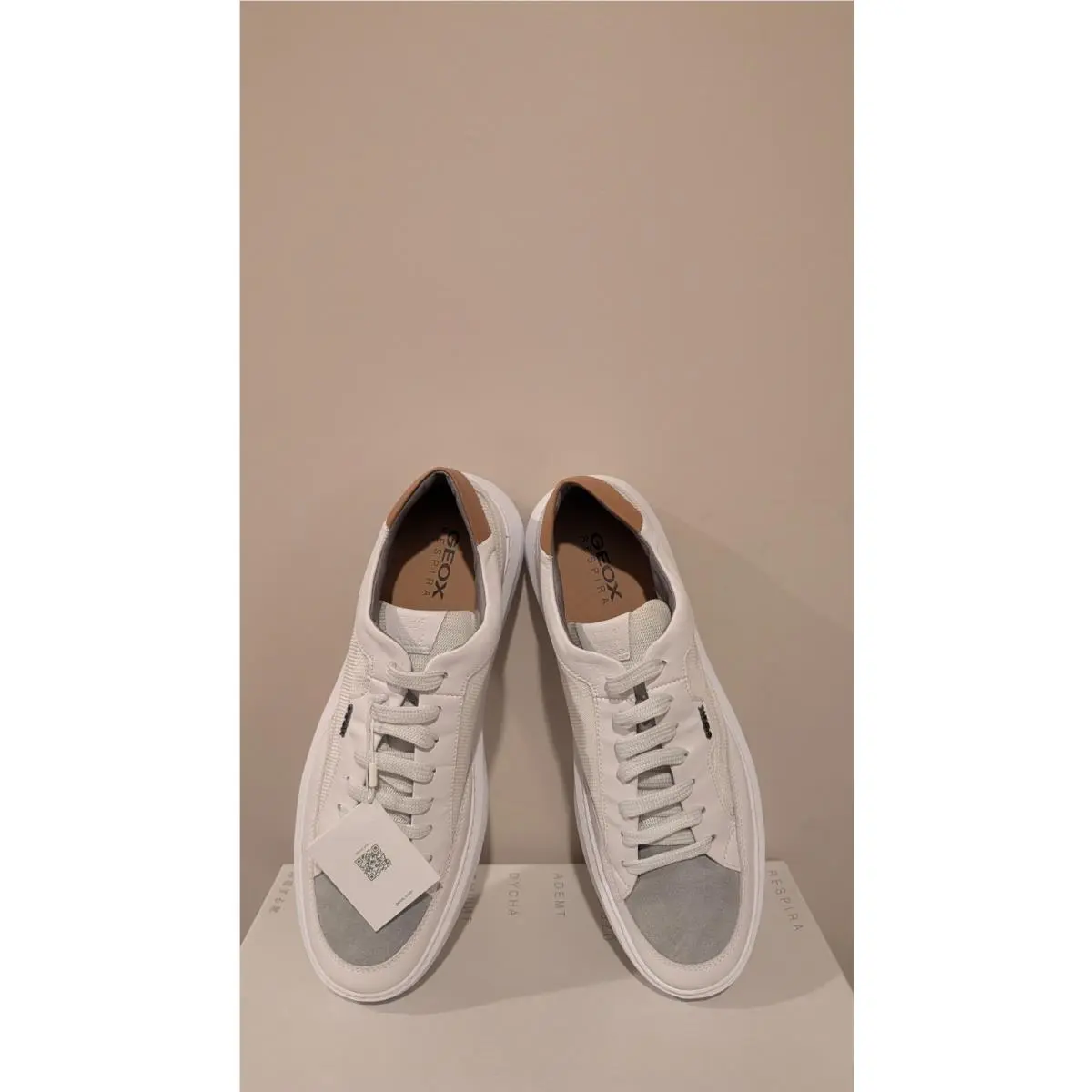 Geox shoes - White (UPC: 0000200781778) 1