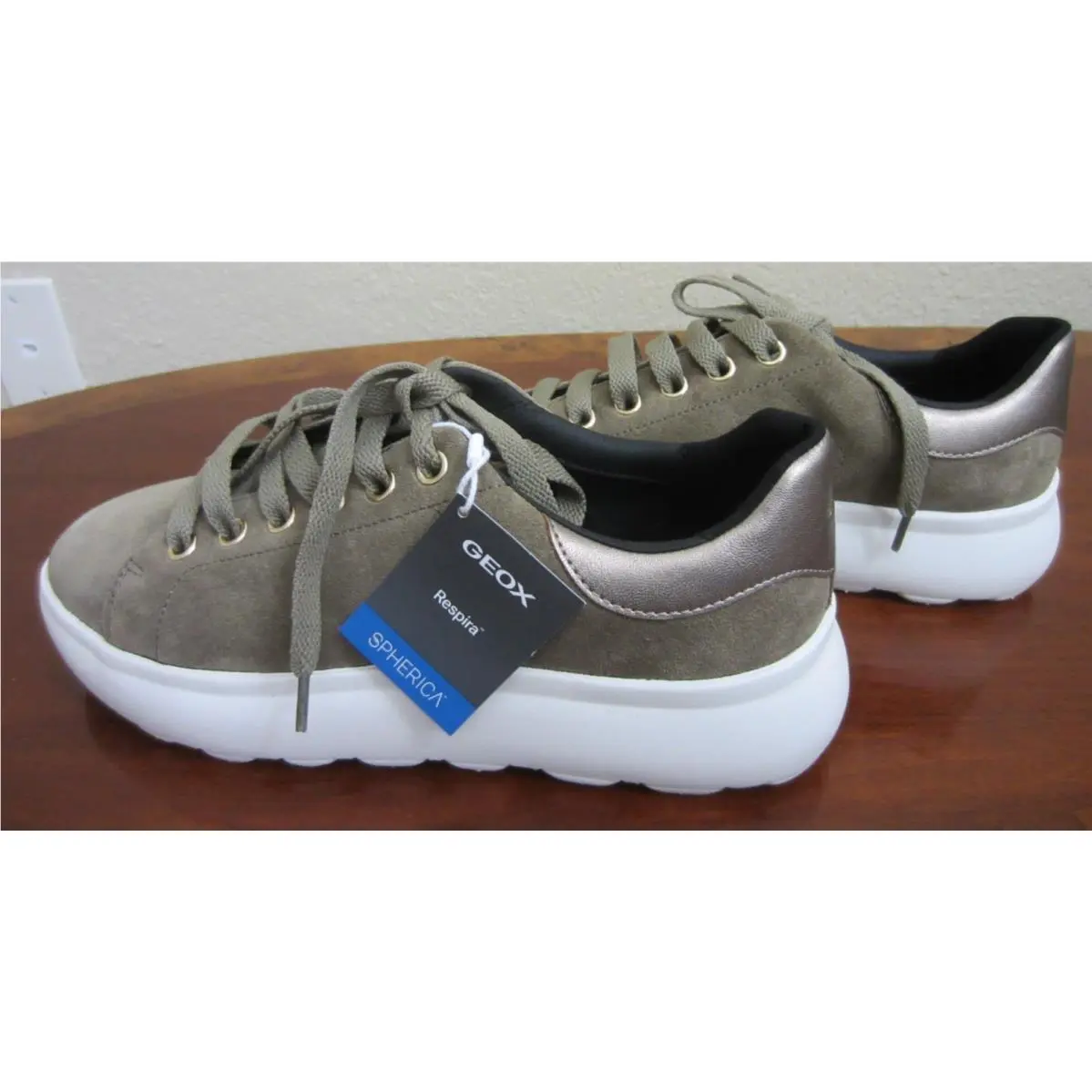 Geox Women`s Made in Italy Respira Comfort Shoes US 10 Eur.40